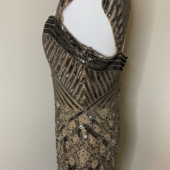 Adrianna Papell Cap Sleeve Beaded Gatsby Gown - Picture 10 of 16